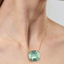 18k Gold Chain with Asscher Cut Green Amethyst