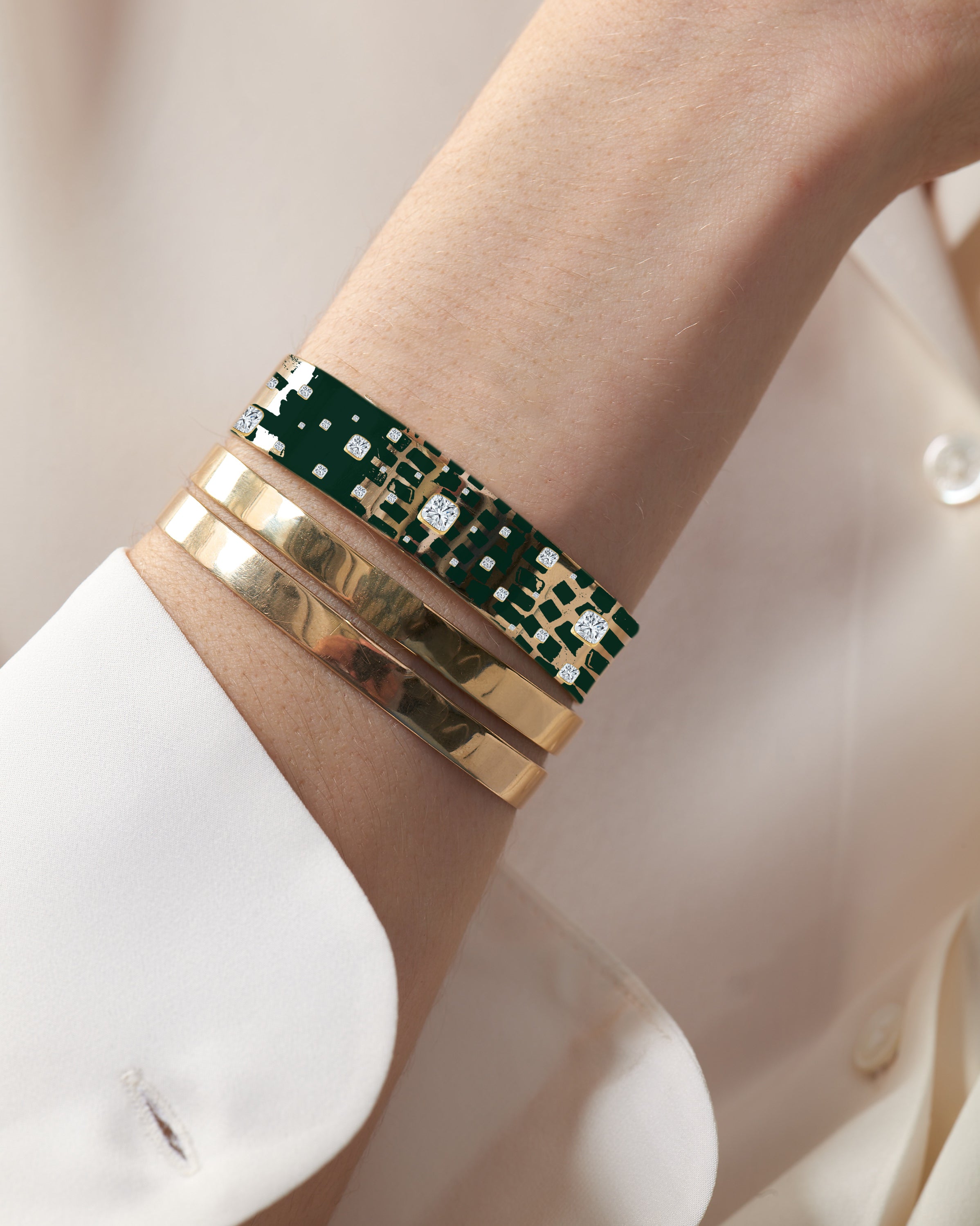 18k Gold 10mm Cuff with Green Enamel & Paved Diamonds